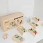 Pino drvene domine za decu – kutija i domine spremne za igru