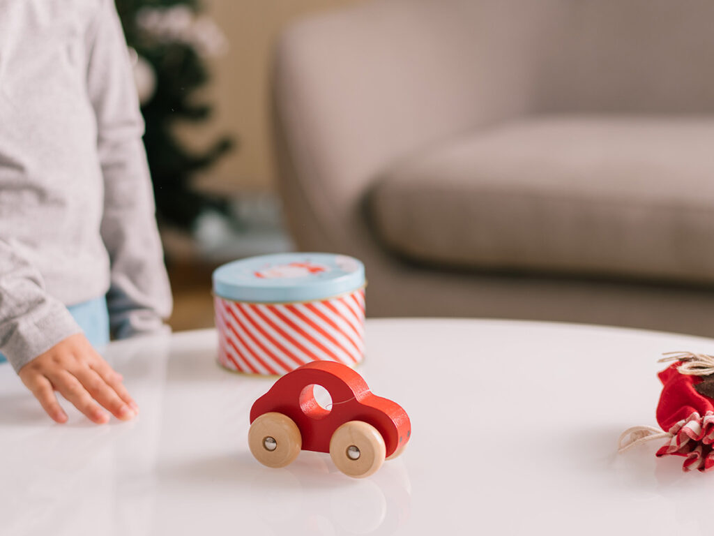 Pino Mini Auto I Decak Nova Godina