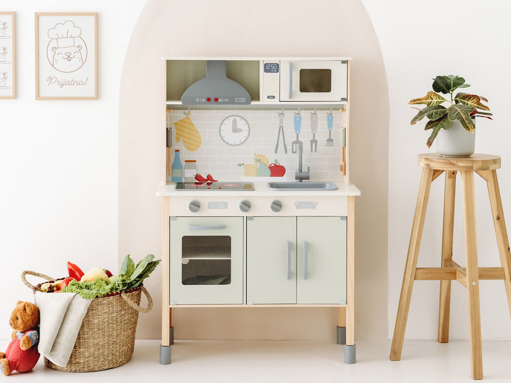 Pino Kuhinja Za Decu