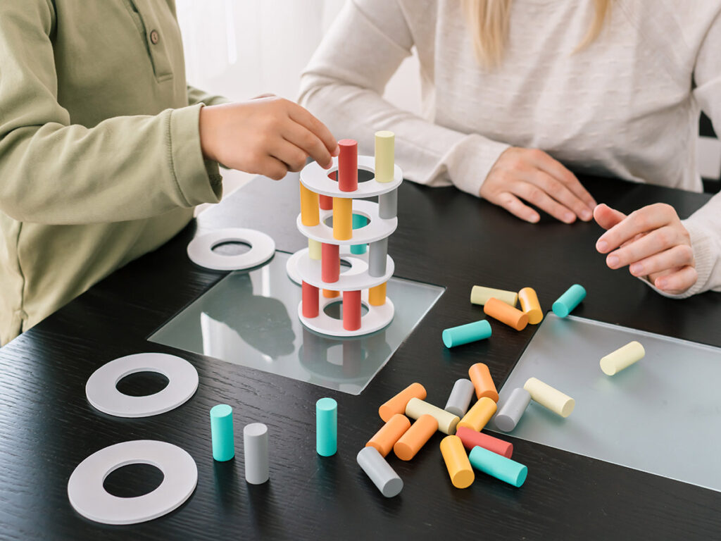 Pino Drustvena Igra Balans Toranj Majka I Sin